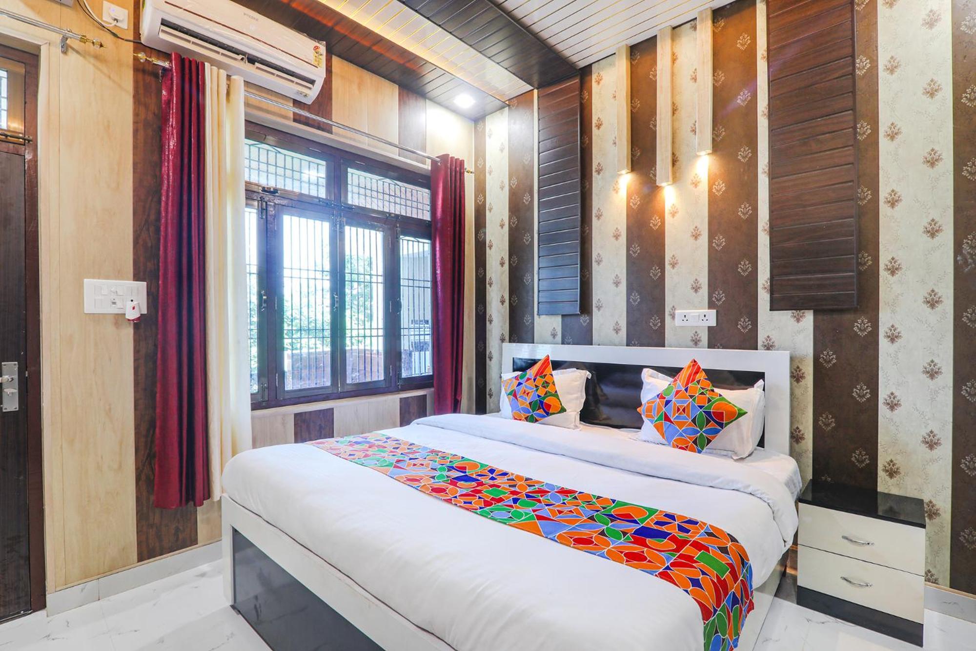 Fabhotel Uma Yugul Ayodhya Exteriör bild