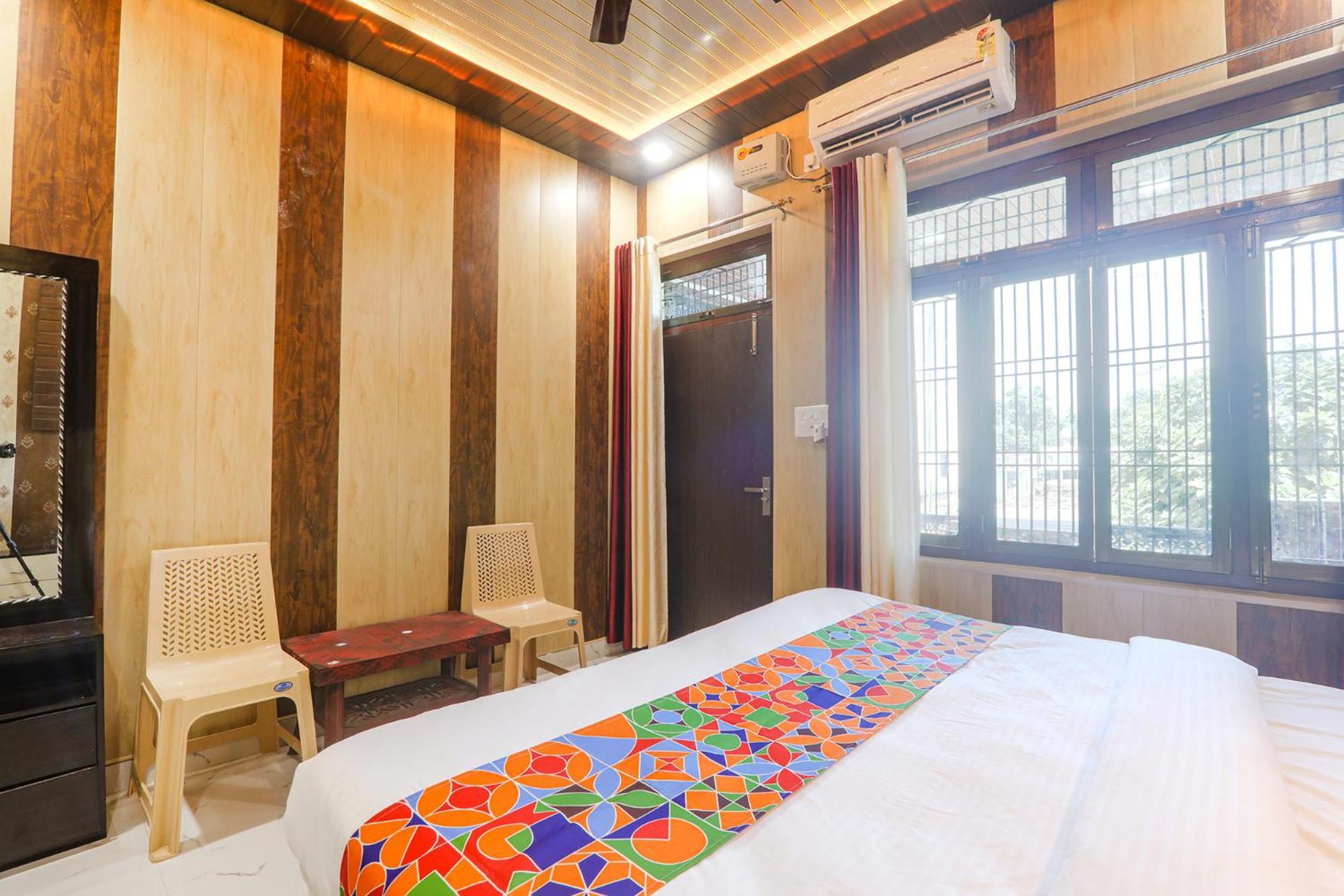 Fabhotel Uma Yugul Ayodhya Exteriör bild