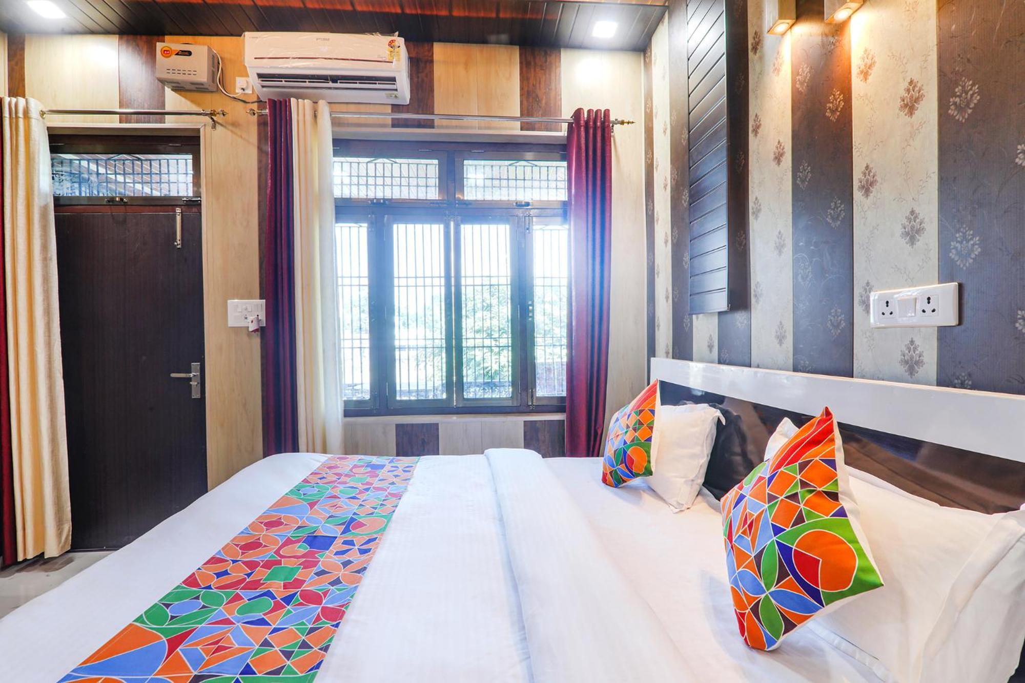Fabhotel Uma Yugul Ayodhya Exteriör bild