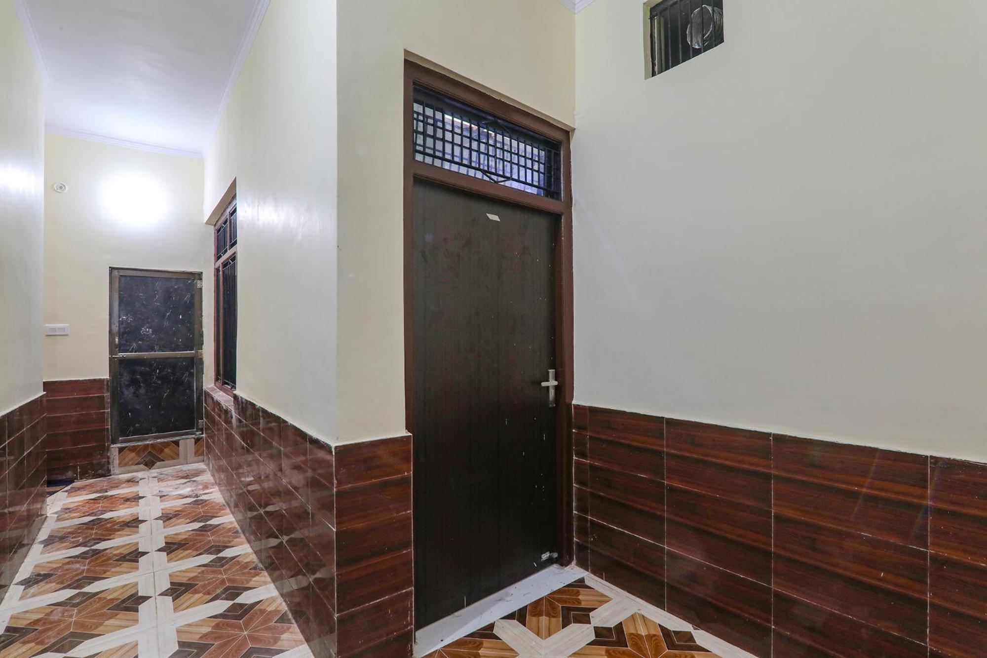 Fabhotel Uma Yugul Ayodhya Exteriör bild